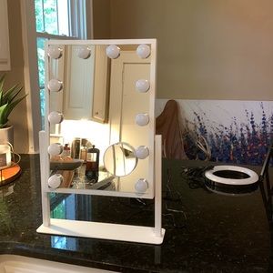 Desktop mirror with beautiful lighting